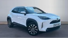 White Used 2023 Toyota Yaris Cross Design SUV | £22,185 (Fair price)