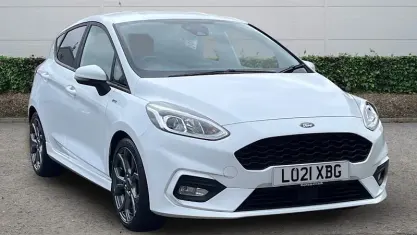 Usado Ford Fiesta ST-Line 125 HP (91 kW) 2021 Branco Citadino