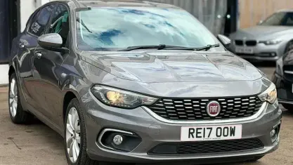 Used Fiat Tipo Lounge 120 HP (88 kW) 2017 Grey Hatchback