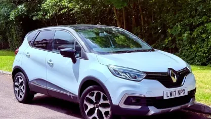Used Renault Captur Signature 120 HP (88 kW) 2017 White/black SUV