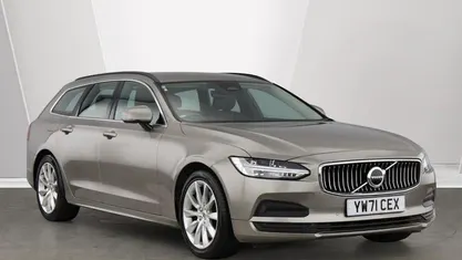 Used Volvo V90 Momentum 197 HP (144 kW) 2021 Estate