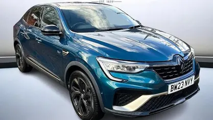 Blue Used 2023 Renault Arkana Engineered SUV | £18,999 (Fair price)