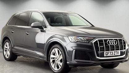 Usado Audi Q7 Black Edition 231 HP (169 kW) 2023 Cinzento SUV