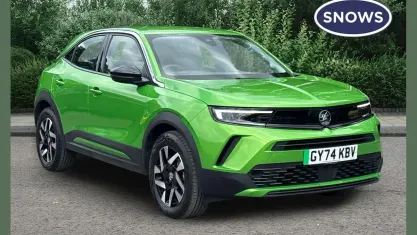 Usado Vauxhall Mokka Design Edition 100 kW (136 HP) 2024 Verde SUV