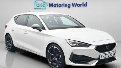 Used Cupra Leon VZ3 300 HP (220 kW) 2023 White Hatchback