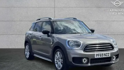 Used Mini Cooper Countryman Exclusive 136 HP (100 kW) 2019 Silver SUV