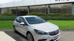 White Used 2018 Vauxhall Astra Elite Hatchback | £9,895 (Fair price)