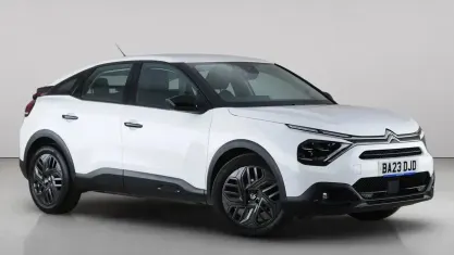 Used Citroën C4 PureTech 101 HP (74 kW) 2023 White SUV