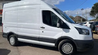 Used Ford Transit 131 HP (96 kW) 2019 White Van