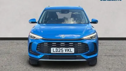 Used MG ZS SE 196 HP (144 kW) 2024 Metallic  battersea blue SUV
