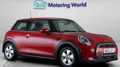 Used Mini Cooper Classic 136 HP (100 kW) 2022 Red Hatchback