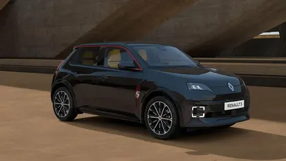 New 2025 Renault 5 E-Tech Iconic Hatchback | £25,945 (Fair price)