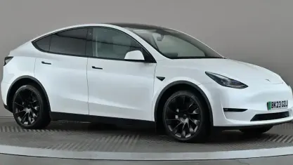 Used Tesla Model Y Long Range AWD 286 kW (389 HP) 2025 SUV