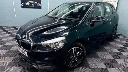 Used BMW 225 Active Tourer Sport Line 224 HP (164 kW) 2020 MPV