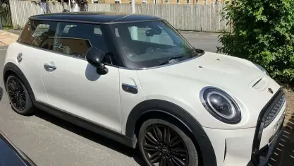 Used Mini Cooper S Exclusive 178 HP (130 kW) 2022 White Hatchback