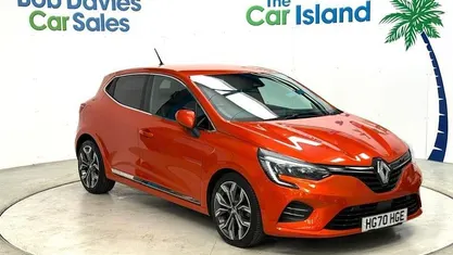 Used Renault Clio V Version S 101 HP (74 kW) 2020 Orange Hatchback