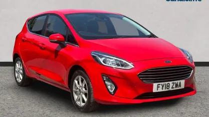 Used Ford Fiesta Zetec 100 HP (73 kW) 2018 Red Hatchback