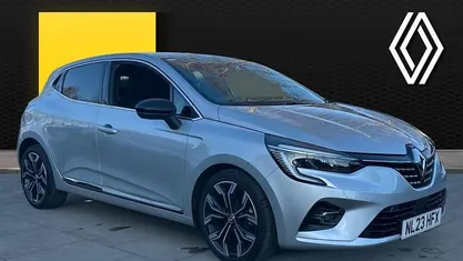 Used Renault Clio V Techno 90 HP (66 kW) 2023 Hatchback
