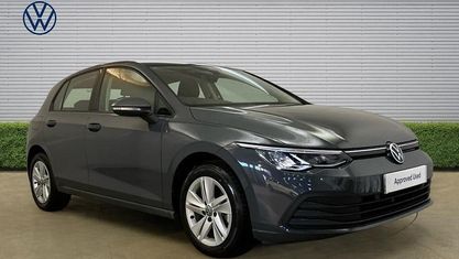 Second-hand VW Golf VIII Life 131 CP (96 kW) 2023 Gri Hatchback
