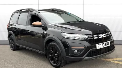 Used Dacia Jogger Extreme 141 HP (103 kW) 2025 MPV