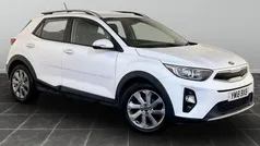 White Used 2018 Kia Stonic 2 SUV | £7,995 (Super price)