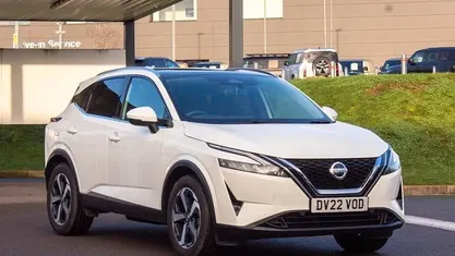 White Used 2022 Nissan Qashqai N-Connecta SUV | £16,999 (Fair price)