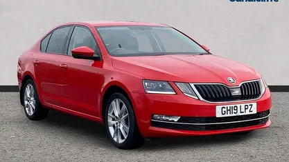 Red Used 2019 Skoda Octavia SE L Hatchback | £13,026 (Fair price)