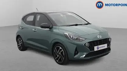 Used Hyundai i10 Premium 67 HP (49 kW) 2023 Green Hatchback