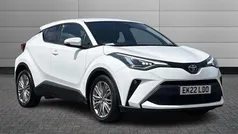 Pure white Used 2022 Toyota C-HR SUV | £18,995 (Fair price)