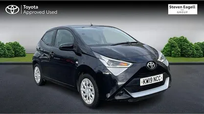 Used Toyota Aygo X-play 72 HP (52 kW) 2020 Hatchback