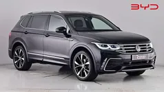 Deep black Used 2022 VW Tiguan Allspace R-line SUV | £25,990 (Fair price)
