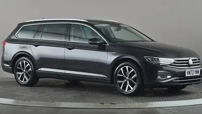 Used VW Passat SEL 150 HP (110 kW) 2022 Grey Estate