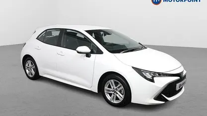 Used Toyota Corolla 122 HP (89 kW) 2022 White Hatchback