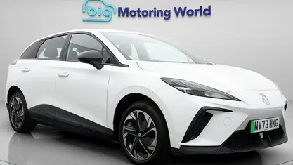 Used MG MG4 EV SE 319 kW (435 HP) 2024 White Hatchback