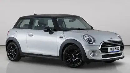 Used Mini Cooper Hatch 136 HP (100 kW) 2018 Silver Hatchback
