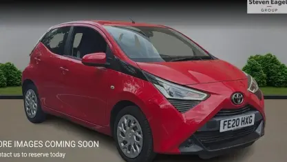 Second-hand Toyota Aygo X-play 72 CP (52 kW) 2020 Hatchback