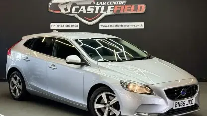 Used Volvo V40 SE 120 HP (88 kW) 2015 Silver Hatchback