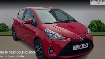 Used Toyota Yaris Hybrid 101 HP (74 kW) 2019 Hatchback