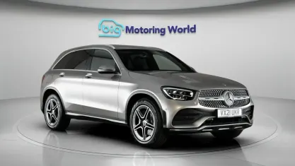Second-hand Mercedes GLC220 AMG line 194 CP (142 kW) 2021 Argintiu Break
