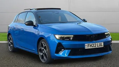 Used Vauxhall Astra Ultimate 131 HP (96 kW) 2025 Hatchback