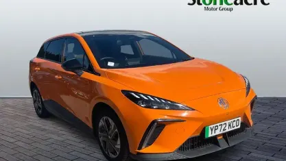 Used MG MG4 EV Trophy 150 kW (204 HP) 2024 Orange Hatchback