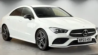 Begagnad Mercedes CLA200 Executive 163 HK (119 kW) 2022 Vit Sportkupé
