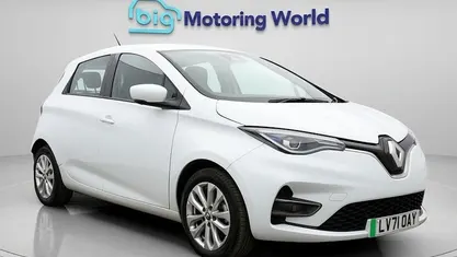 Used Renault Zoe Iconic 100 kW (136 HP) 2021 Hatchback