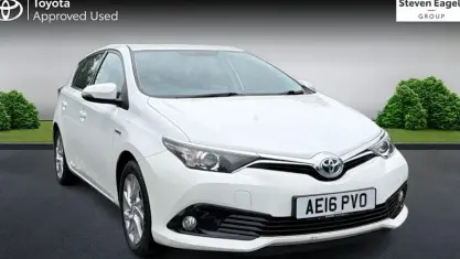 Used Toyota Auris Hybrid Business Edition 136 HP (100 kW) 2016 Hatchback