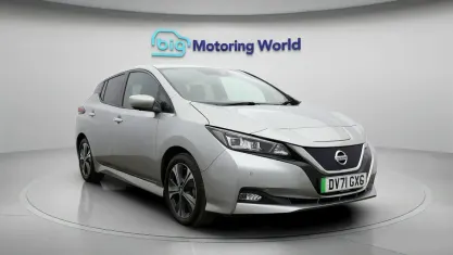 Used Nissan Leaf Tekna 110 kW (150 HP) 2021 Silver Hatchback
