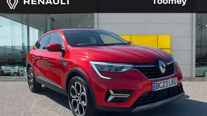 Usado Renault Arkana Techno 143 HP (105 kW) 2023 Vermelho SUV