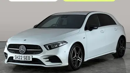 Used Mercedes A180 Executive 136 HP (100 kW) 2022 White Hatchback
