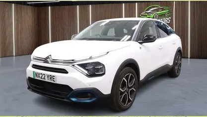 Used Citroën e-C4 Shine 100 kW (136 HP) 2022 White Hatchback