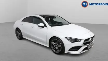 Usado Mercedes CLA180 AMG Line Premium Plus 136 HP (100 kW) 2022 Branco Sedan