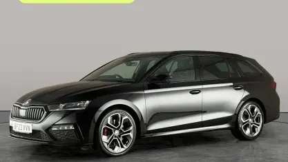 Used Skoda Octavia vRS 245 HP (180 kW) 2023 Black Estate